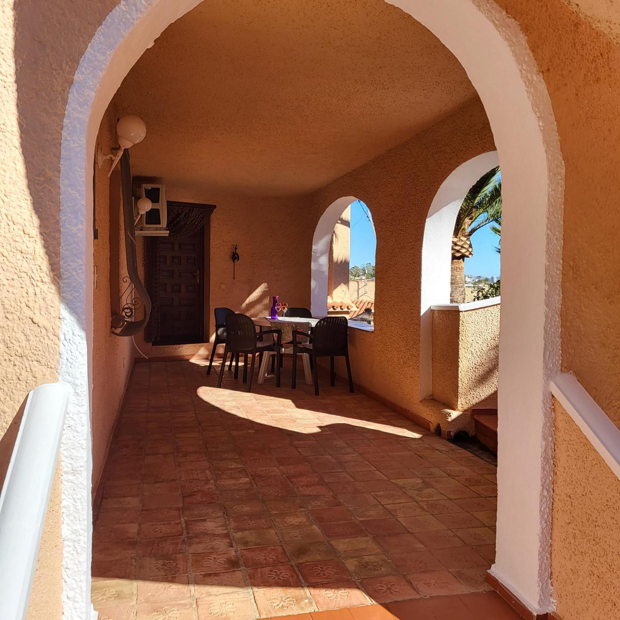Casa Veintiuno En Calp Apartment Exterior photo